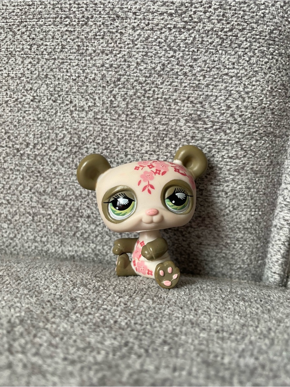 ⁠Authentic LPS Littlest Pet Shop #904 Postcard Pets Panda Cherry Blossom Hasbro